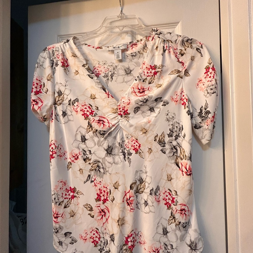 White House Black Market Floral V-Neck Blouse Medium